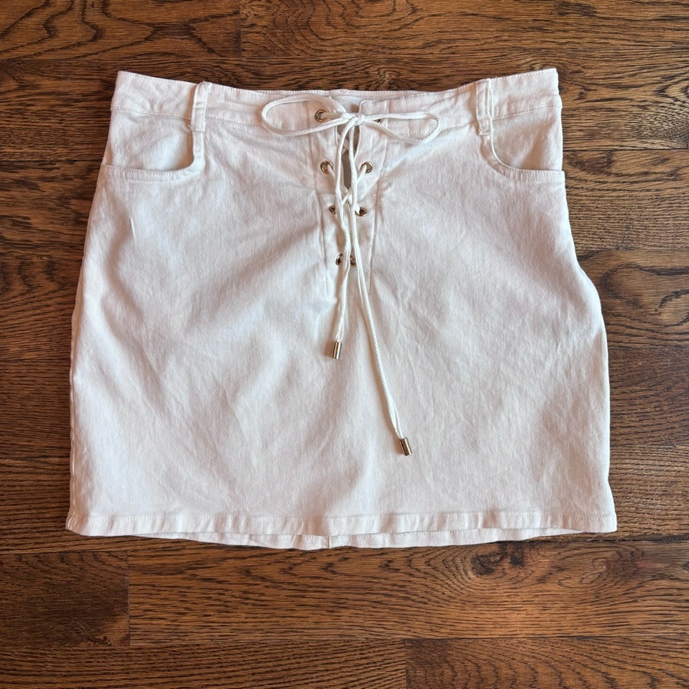 Pants Store Lace-Up White Denim Mini Skirt - Women’s Medium